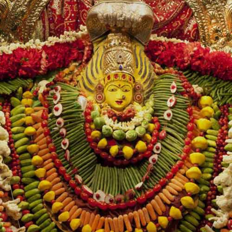 Shakumbhari Maa Ki Aarti - lyrics In English & Hindi