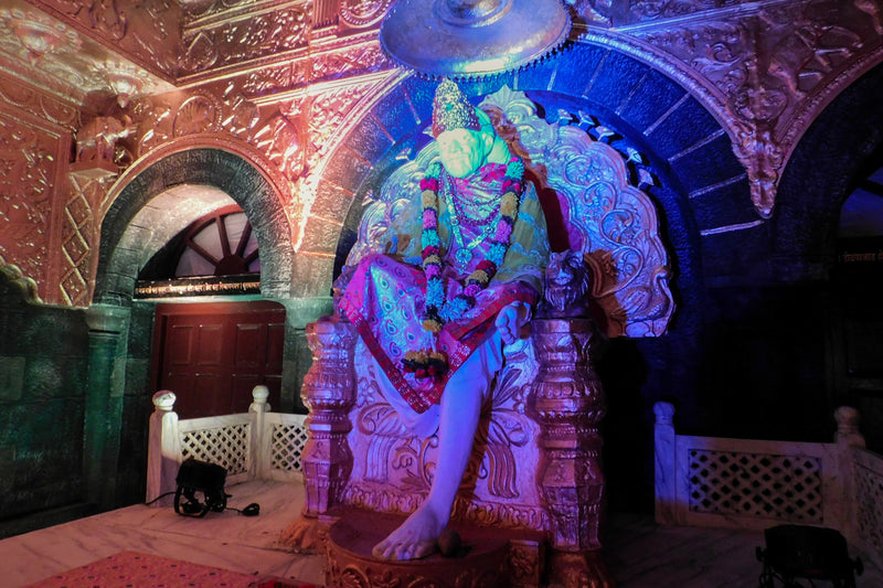 Sai Baba Aarti - lyrics In English & Hindi