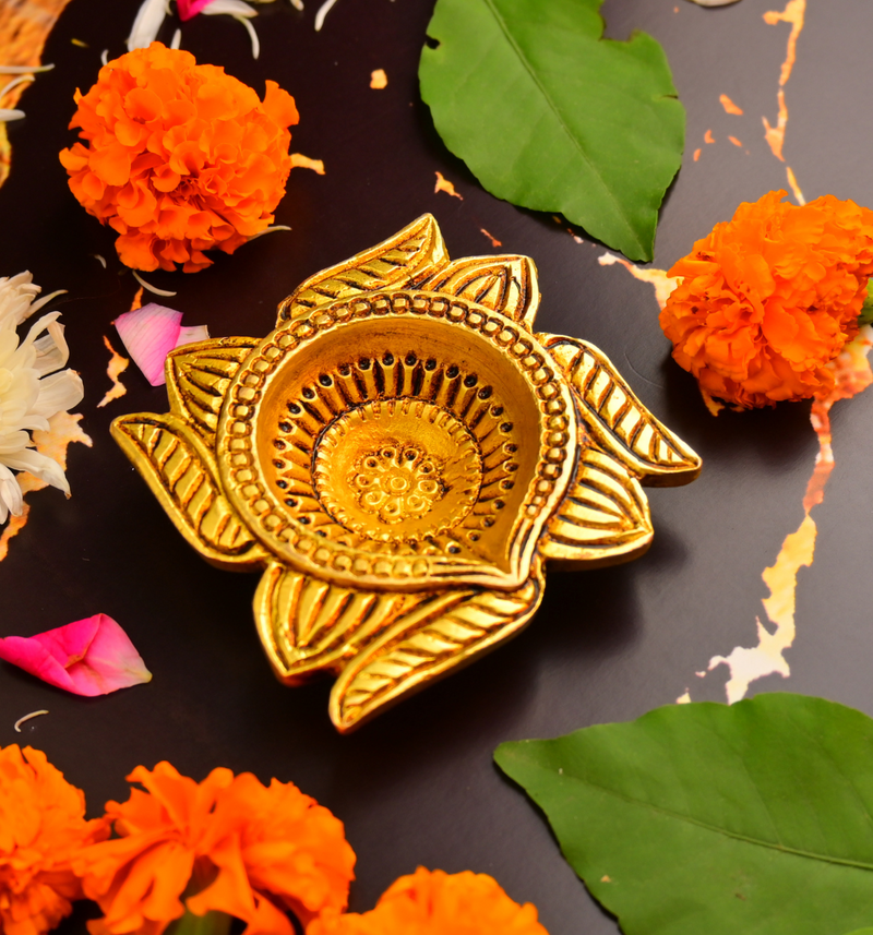 Swastik Flower Shaped Diya 3.1 inch