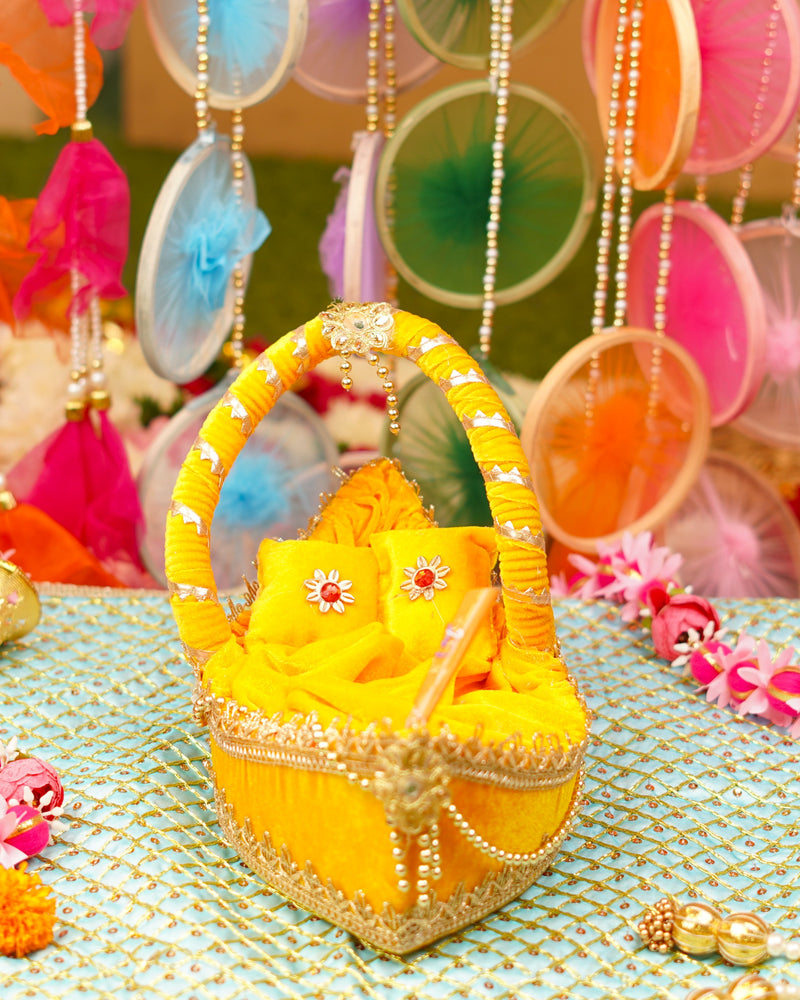 Laddu Gopal Premium Yellow Boat Bed 13 x 7 x 4"