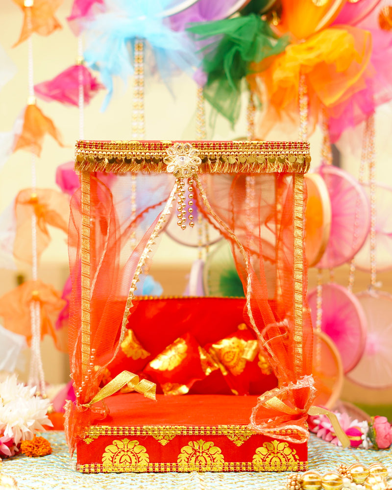 Luxe Red Decorative Laddu Gopal Light Bangla with Bed, Pillows ( 10X14.5 inches )