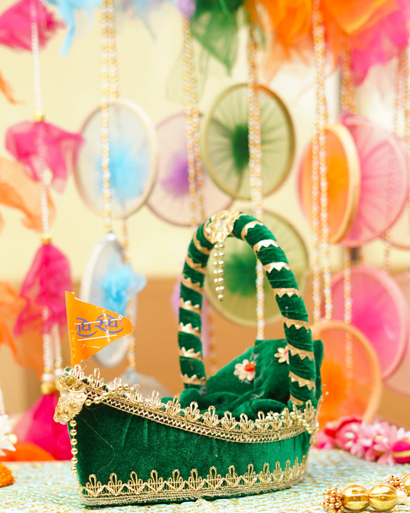 Laddu Gopal Premium Green Boat Bed | 13 x 7 x 4"