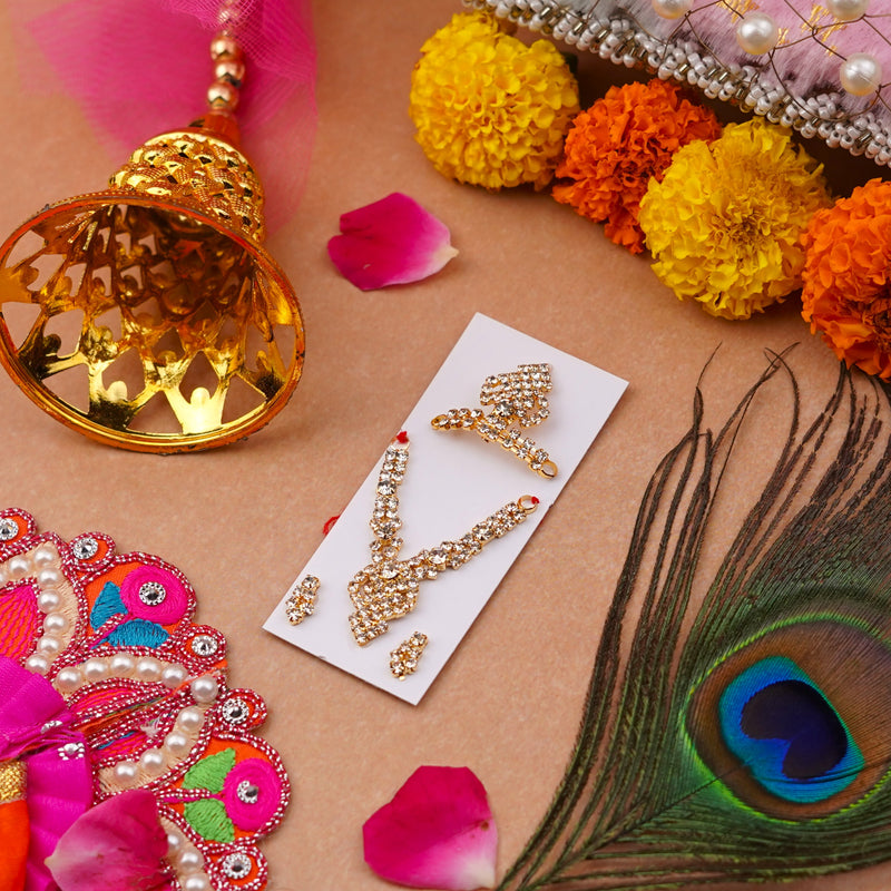 Divine White Glow Shringar Set for Ladoo Gopal – Sparkling Stone Crown, Pendant Haar & Earrings