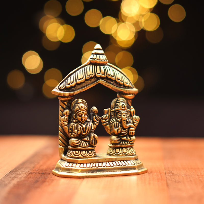 Pure Brass Lakshmi Ganesh Idol with Temple Shape 4.5Inch