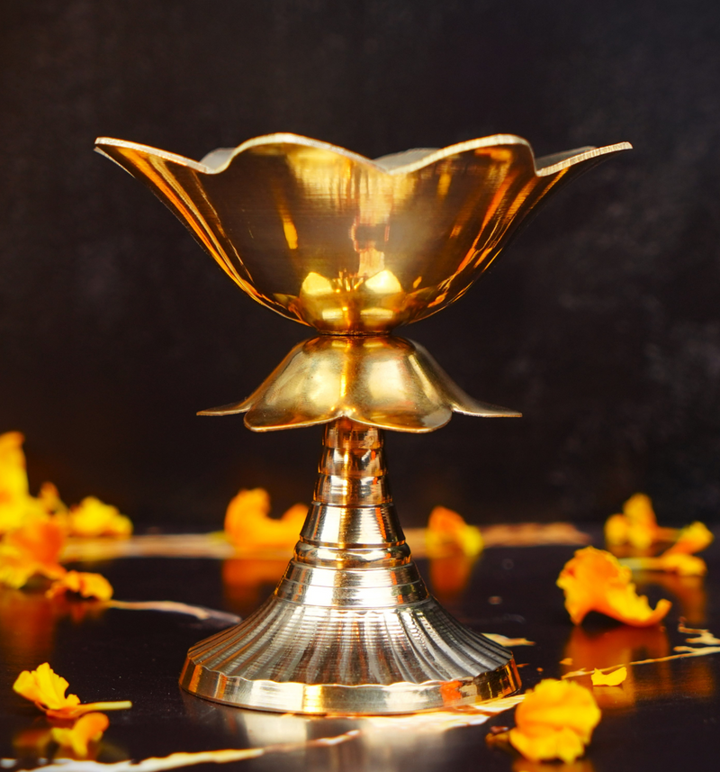 Lotus Shaped Akhand Diya 3.5 Inch