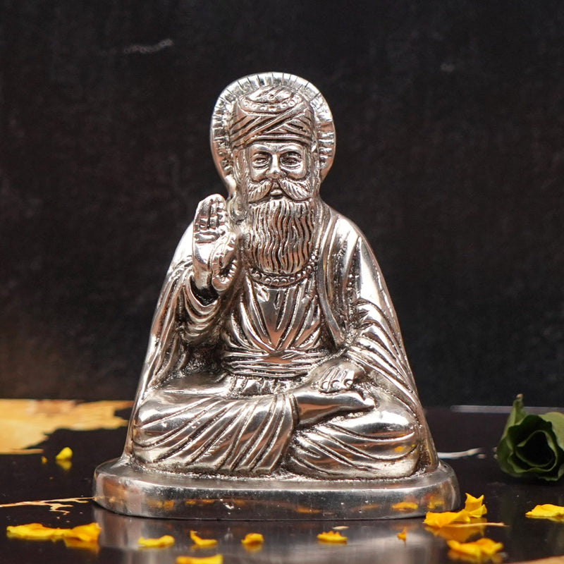 Guru Nanak Ji Idol Silver Polished