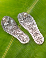 Silver Charan Paduka – Handcrafted Silver Paduka Gift Box for Divine Blessings & Prosperity