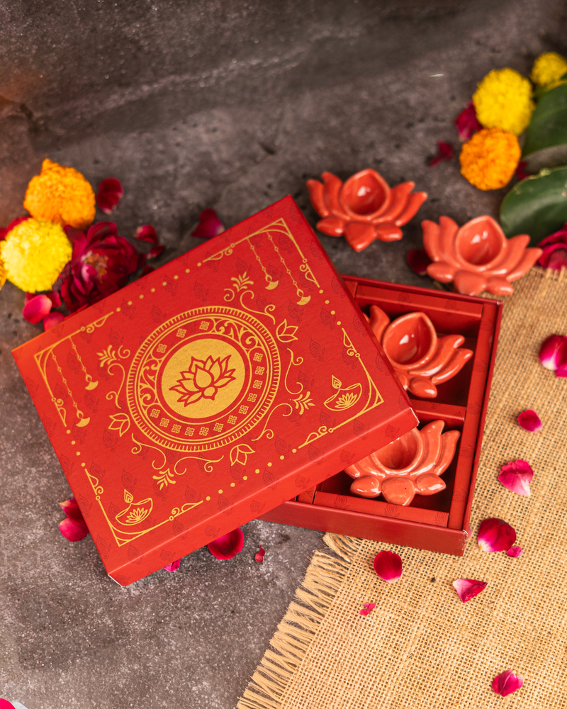 Red Ceramic Diya Gift Set (Set of 4 diyas )