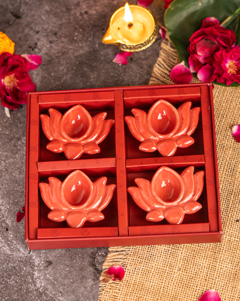 Red Ceramic Diya Gift Set (Set of 4 diyas )