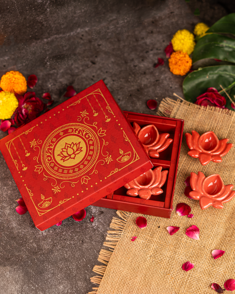 Red Ceramic Diya Gift Set (Set of 4 diyas )