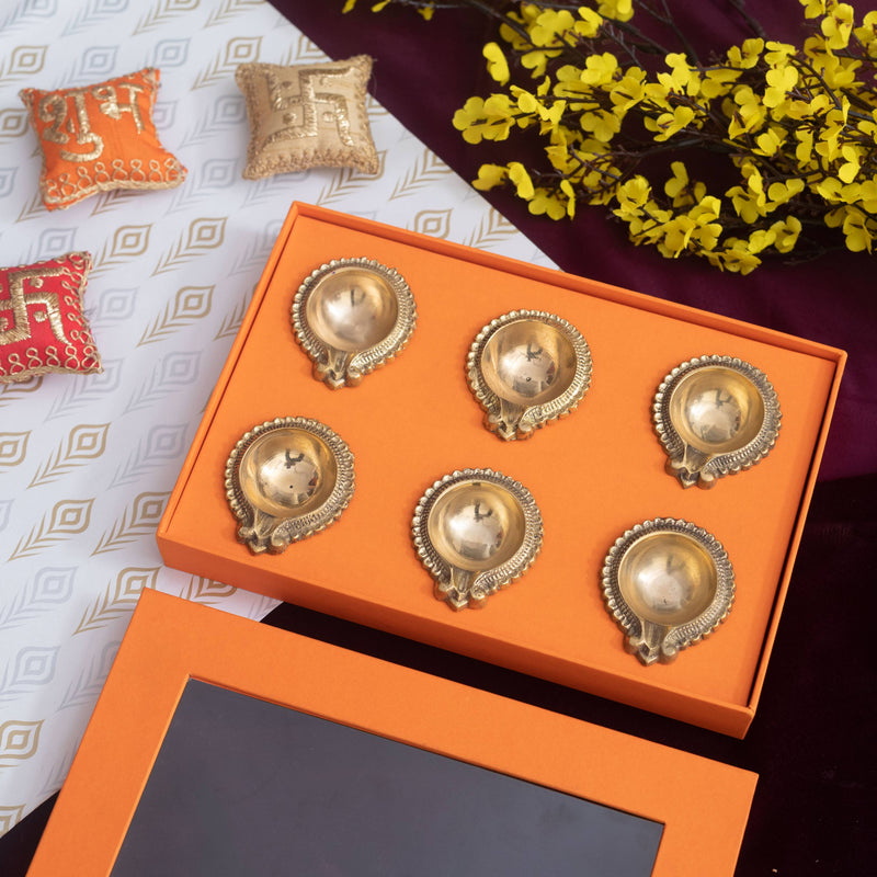 Kuber Diya Gift Box ( Set of 6 Brass Diyas ) for Everyday Gifting