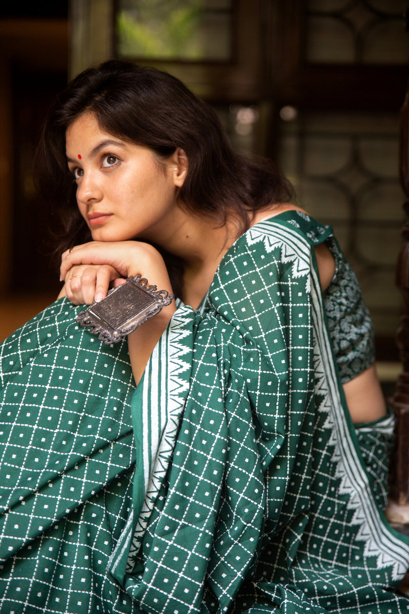 Kadambari - Handcrafted Mulmul Saree